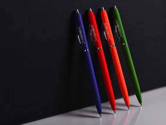 Kovové guličkové pero soft touch so striebornými akcentmi online tlač 1