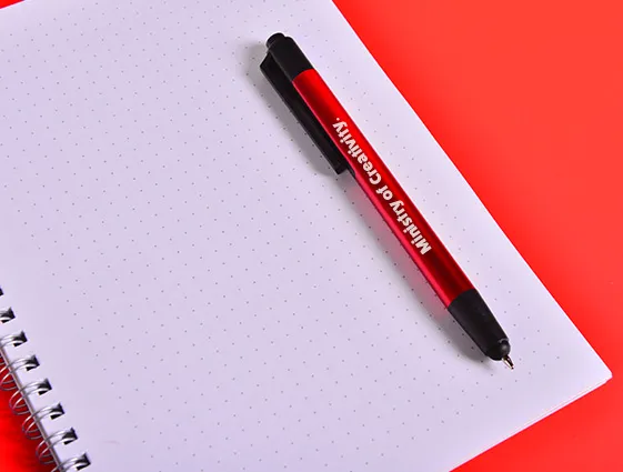 Kovové guličkové pero v kovovej farbe so stylusom online tlač 1