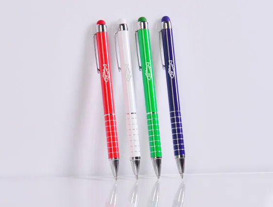 Kovové guličkové pero so stylusom s dekoráciou na tele online tlač 2